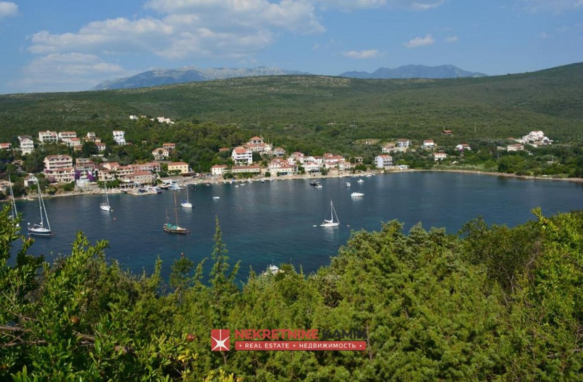 Plac od 1.168 m² u ribarskom mjestu Bigova, Donji Grbalj
